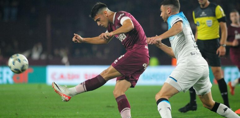 Racing jugó mal y perdió con Lanús