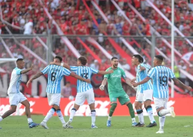 Racing Club - Independiente: Formaciones, hora, árbitro y TV