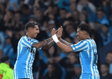 Racing se floreó y clasificó a Semifinales