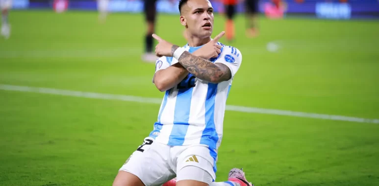 Lautaro Martínez es el séptimo mejor jugador del mundo