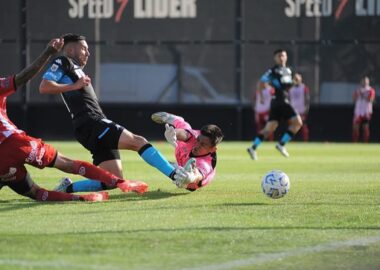 Racing vs Barracas Central: Formaciones, hora, TV y árbitro